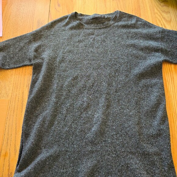 Black sweater - Picture 2 of 5